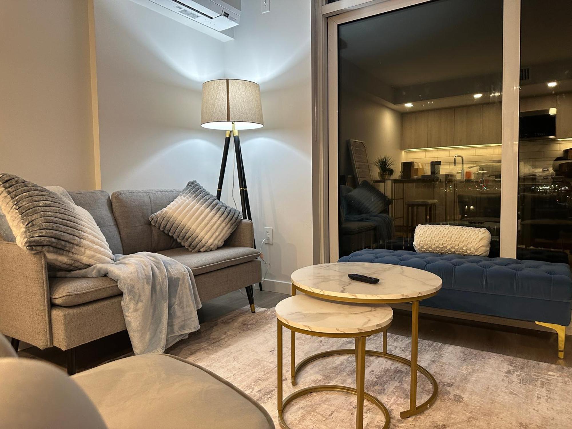 Downtown Center Silverstone Tower I And II Long-Term Booking Only Your Second Home In Vancouver Exterior photo