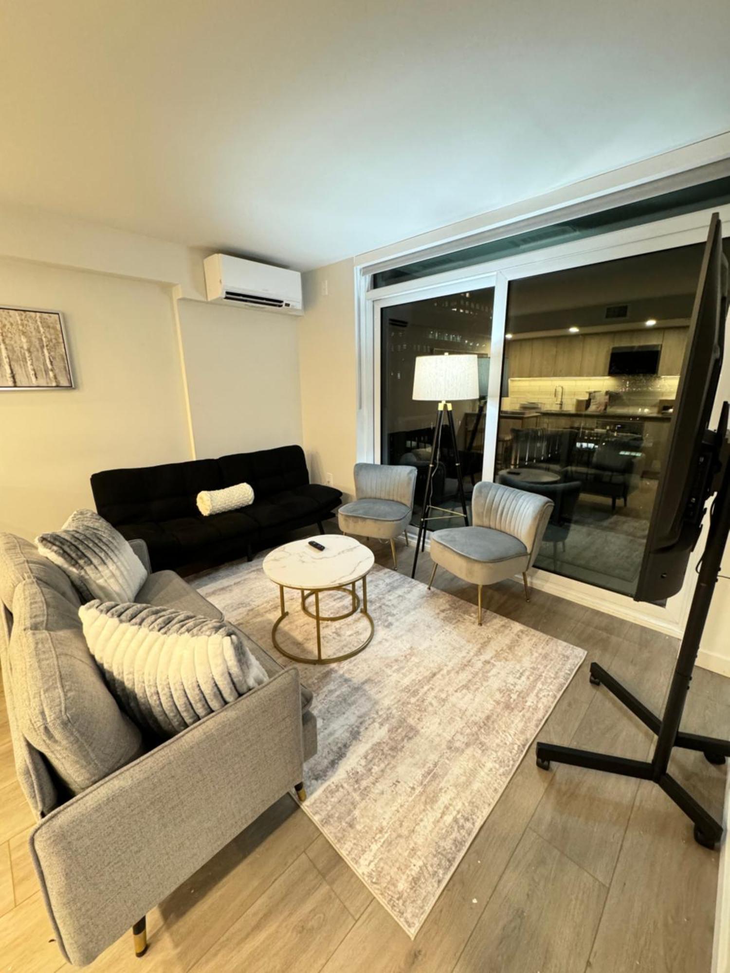 Downtown Center Silverstone Tower I And II Long-Term Booking Only Your Second Home In Vancouver Exterior photo