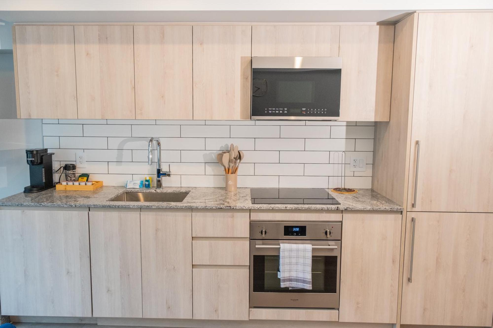 Downtown Center Silverstone Tower I And II Long-Term Booking Only Your Second Home In Vancouver Exterior photo