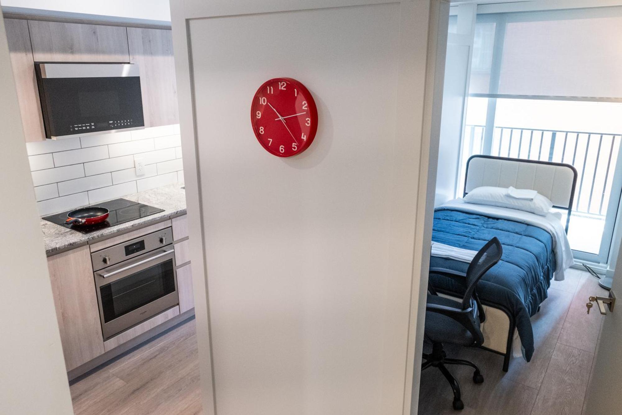 Downtown Center Silverstone Tower I And II Long-Term Booking Only Your Second Home In Vancouver Exterior photo
