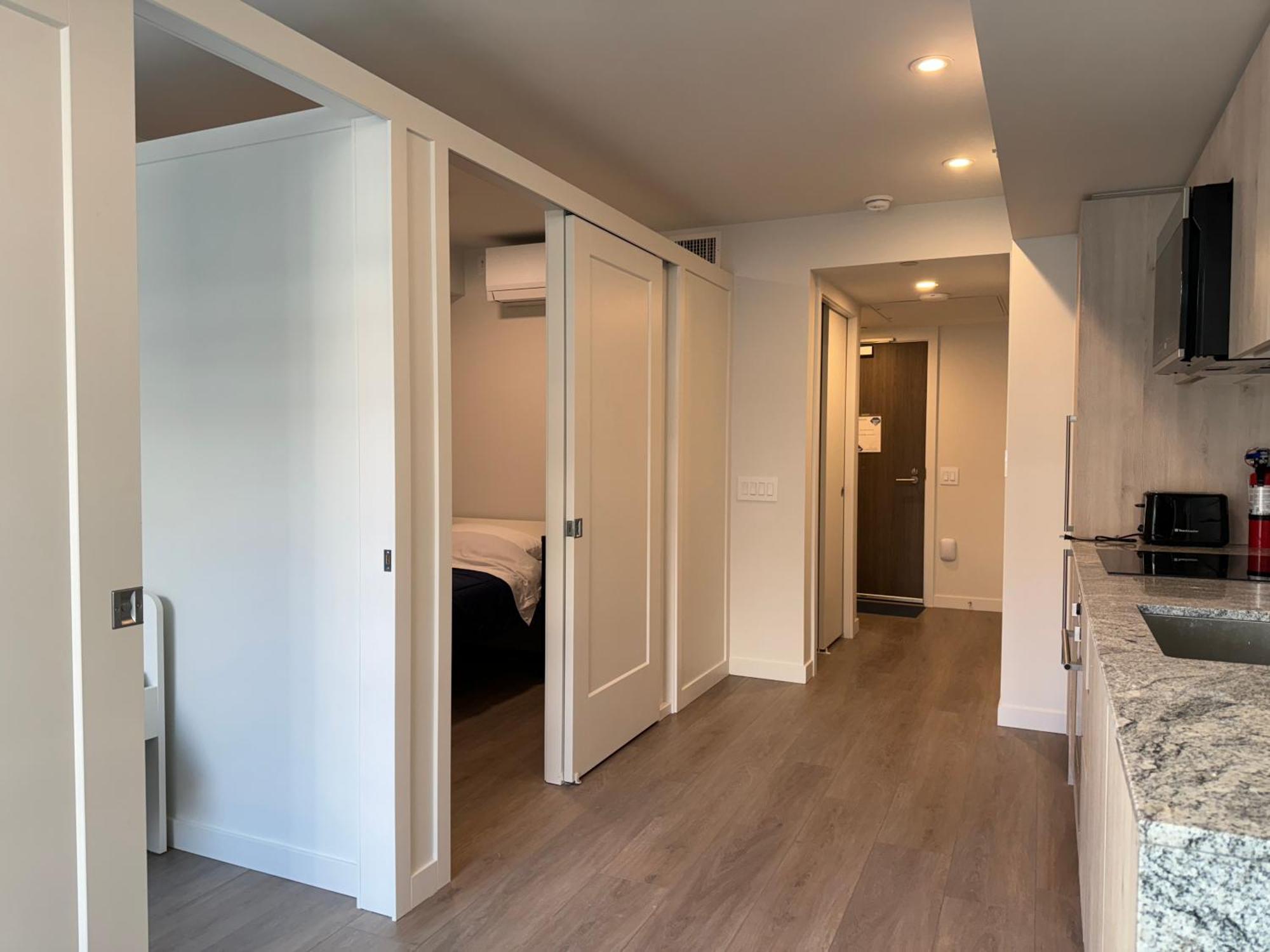 Downtown Center Silverstone Tower I And II Long-Term Booking Only Your Second Home In Vancouver Exterior photo